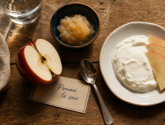 Manger pommes le soir : pomme et yaourt, collation légère